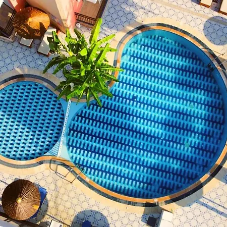 Maria'S Beach Hotel Апартаменты *