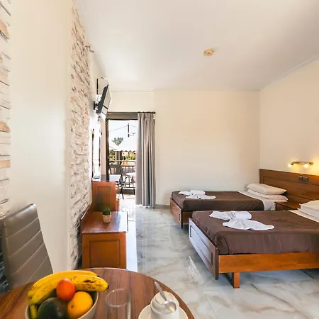 Maria'S Beach Hotel Сидарион