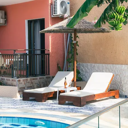 Maria'S Beach Hotel Apartman